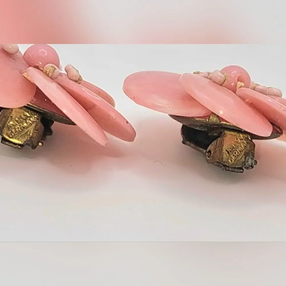 Vintage signed pastel flower lucite clip on earrings